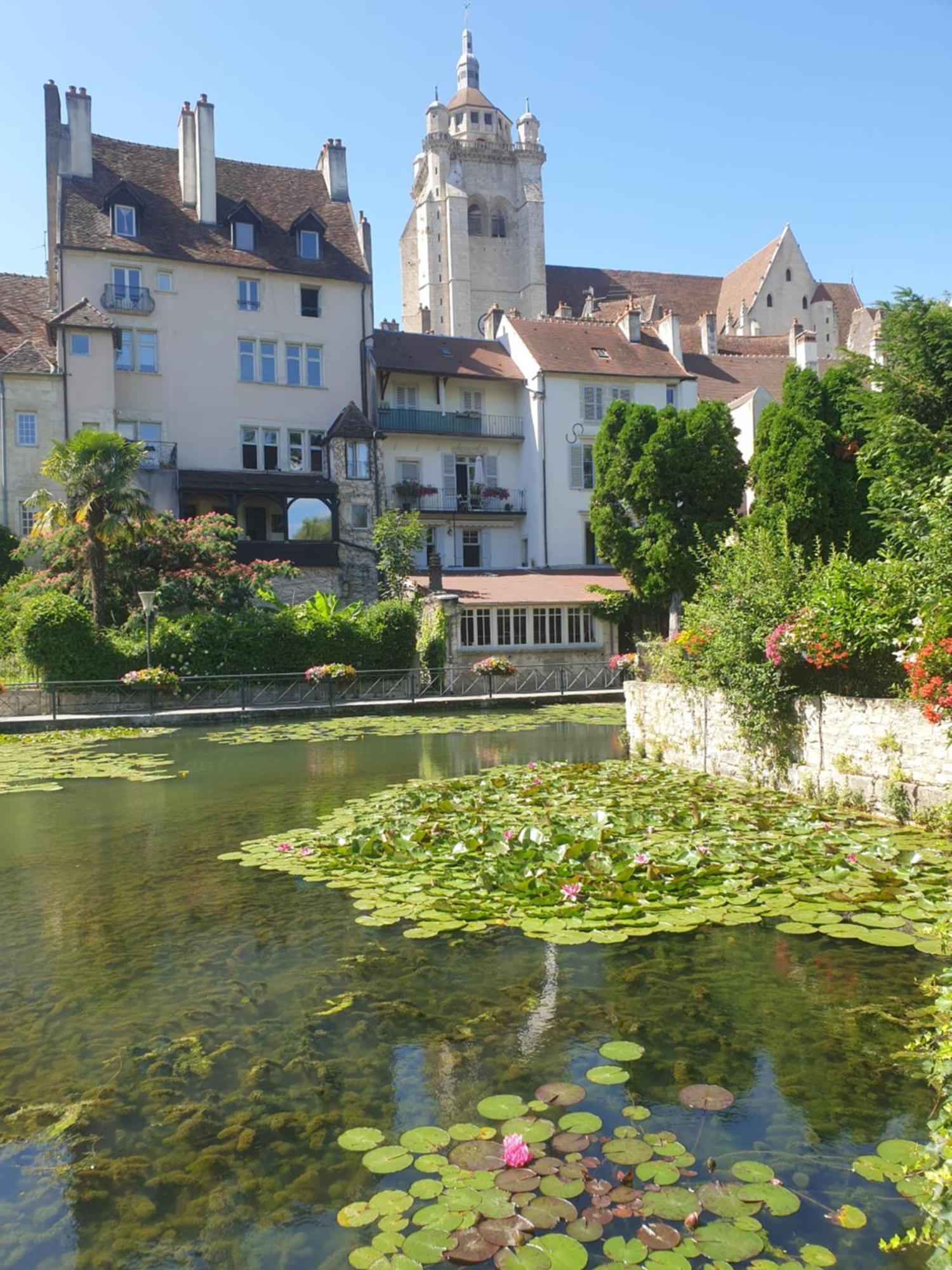 Le Matin Calme - Charme Ancien - Vue Canal Apartment Dole Exterior photo